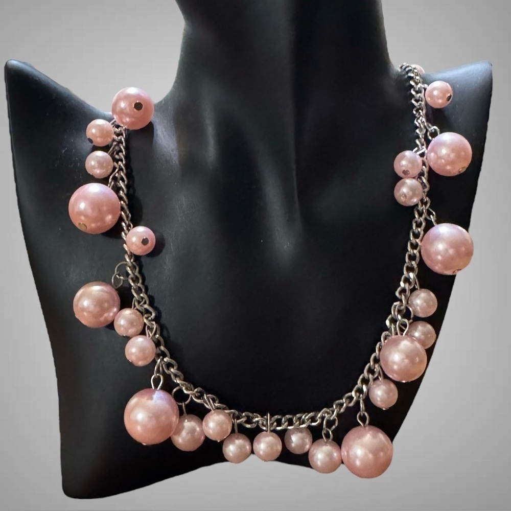 EXTRA LONG PINK FAUX PEARL NECKLACE